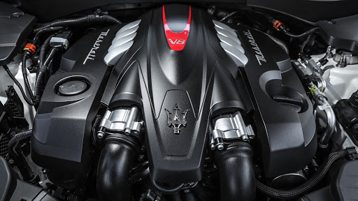 Động Cơ V8 Maserati Levante GTS
